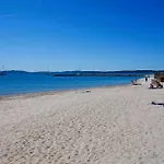 Hyedhi Pour 4 Personnes Avec Vue Sur Le Port D'hyeres Lägenhet Hyères