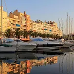Hyedhi Pour 4 Personnes Avec Vue Sur Le Port D'hyeres * Hyères