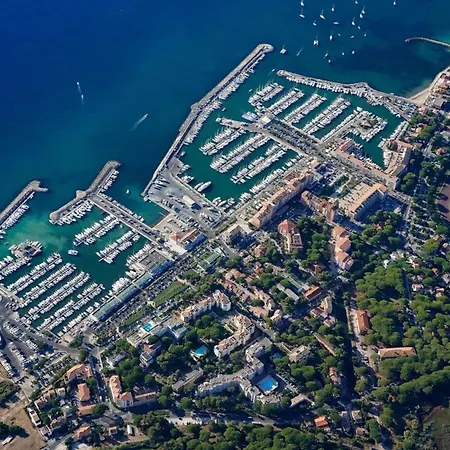 Hyedhi Pour 4 Personnes Avec Vue Sur Le Port D'hyeres