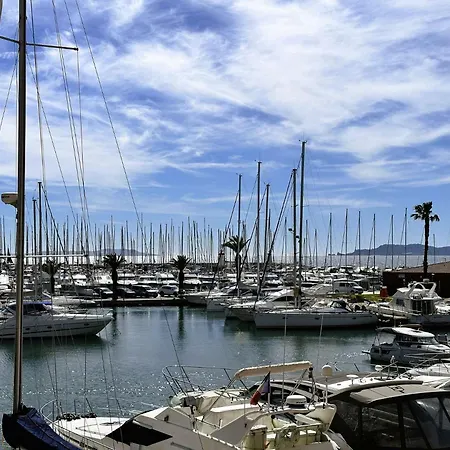 Hyedhi Pour 4 Personnes Avec Vue Sur Le Port D'hyeres *