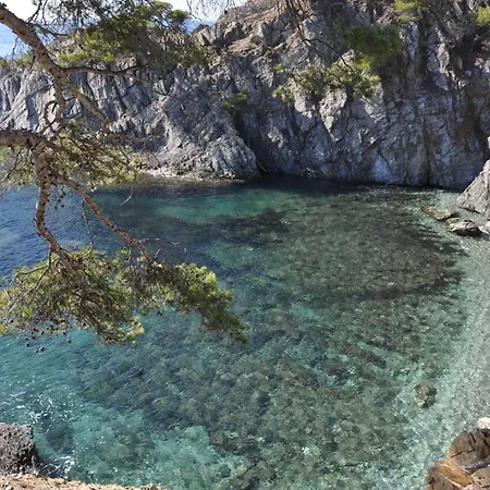 Hyedhi Pour 4 Personnes Avec Vue Sur Le Port D'hyeres Apartamento