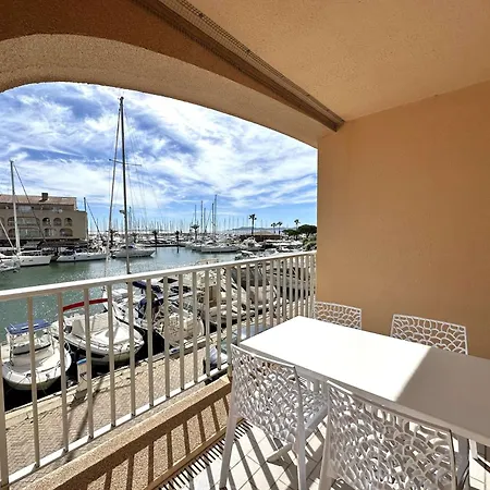 Hyedhi Pour 4 Personnes Avec Vue Sur Le Port D'hyeres Апартаменти